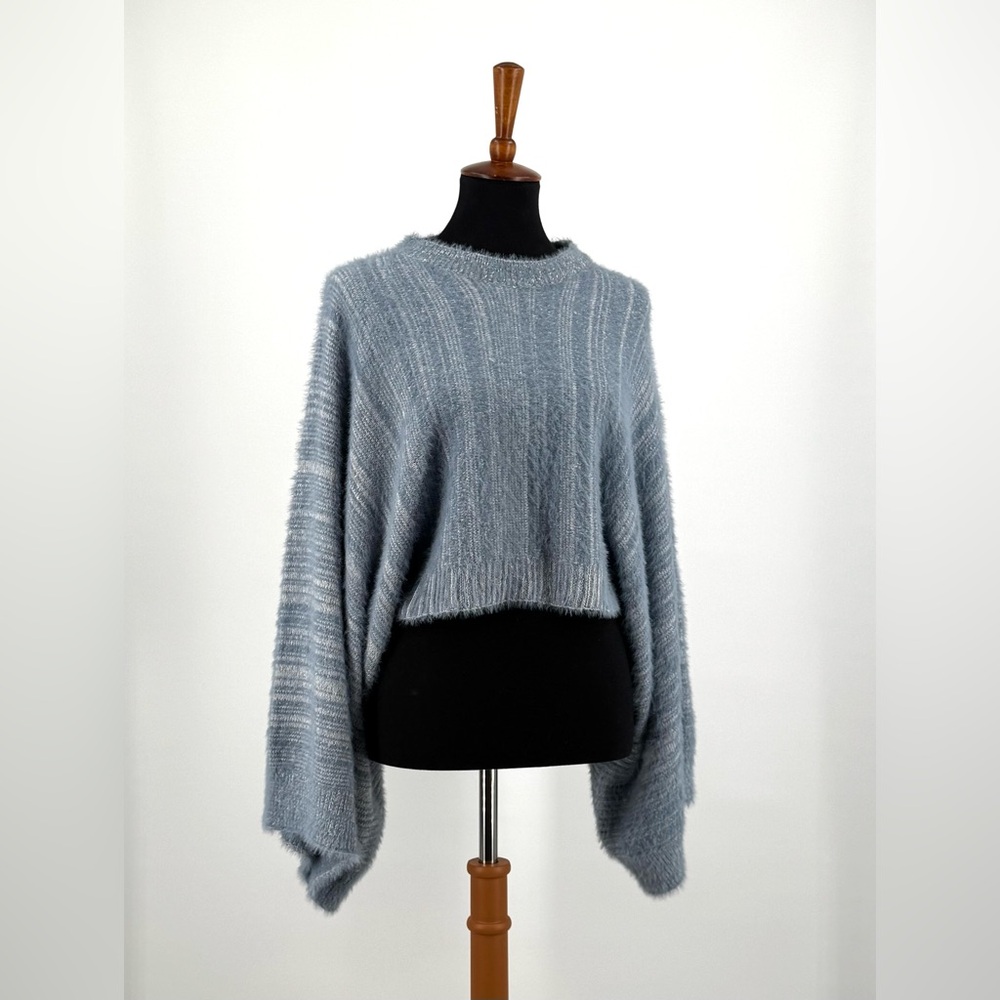 Knotty St Michaels Light Blue Wide Arm Cropped Sweater Size S/M